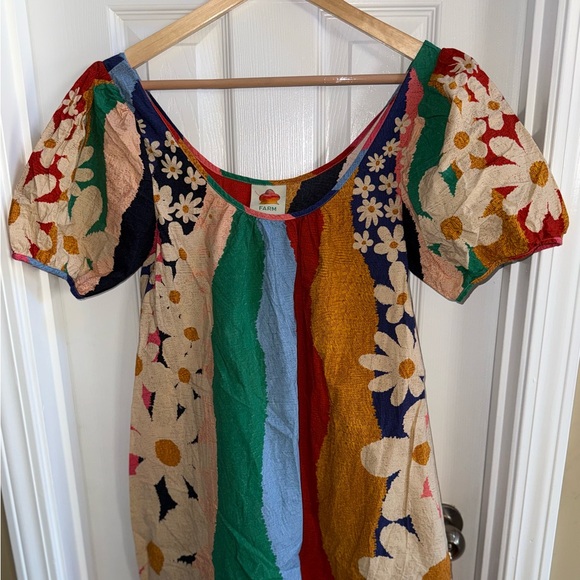 FARM Rio Dresses & Skirts - Farm Rio Super Fun Daisy Mini Dress S Floral Puff Short Sleeve Feminine Dainty
